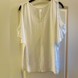 VENUS White Cold Shoulder Top. NWOT